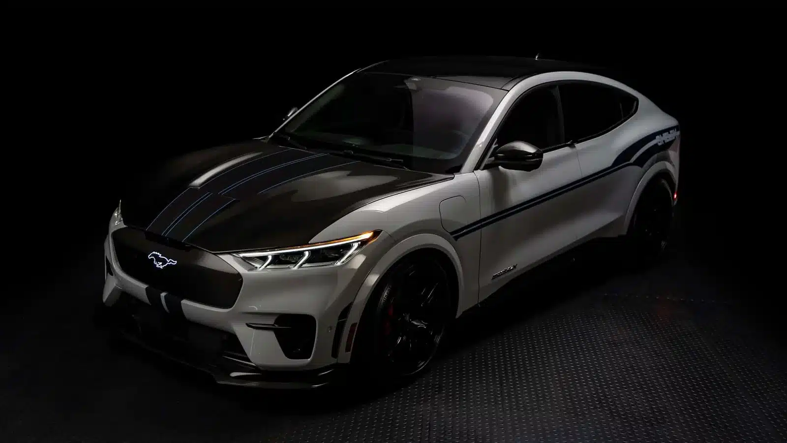 mustang shelby mach e gt