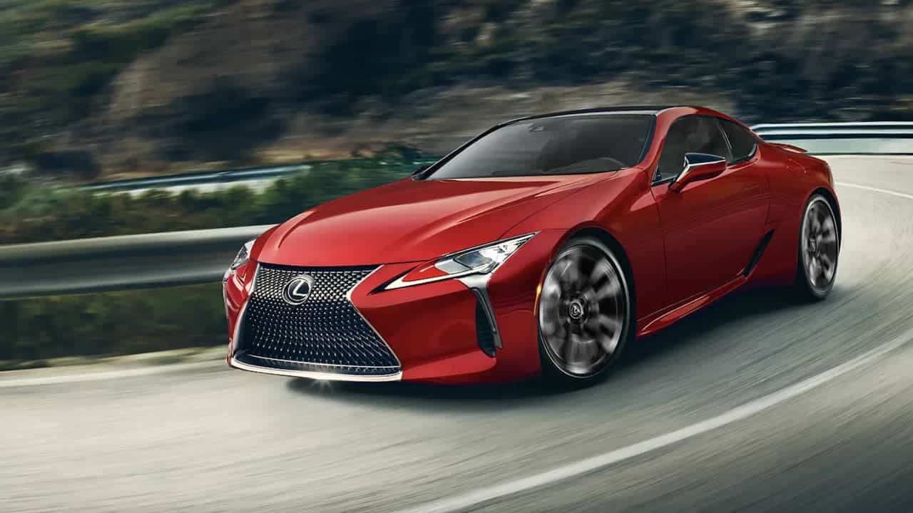 Lexus LC rojo