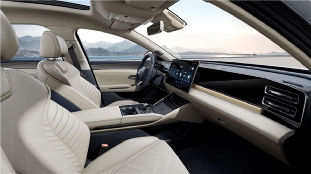 BYD Qin L DM-i interior
