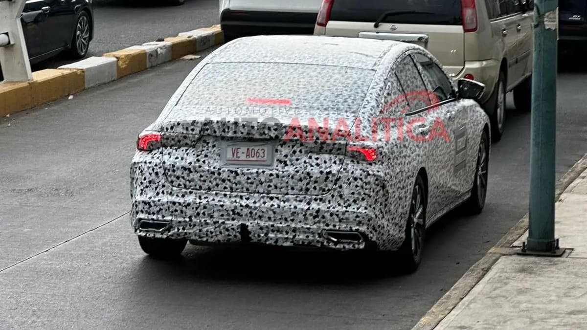 GAC Empow o Dodge Neon