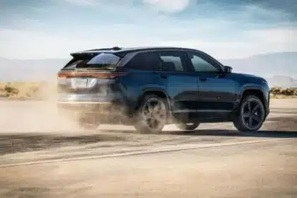 Jeep Wagoneer S 2024