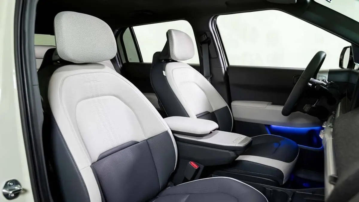 Kia EV3 asientos delanteros