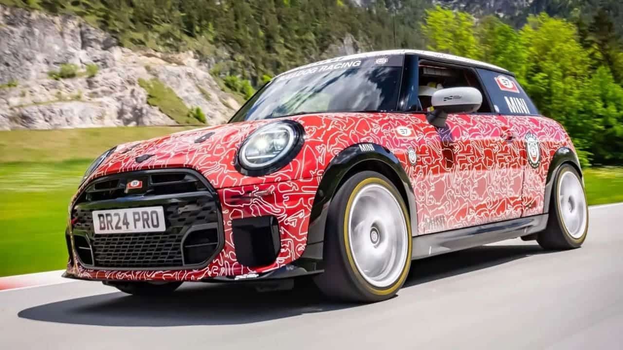 Mini Cooper JCW 2024 manejo