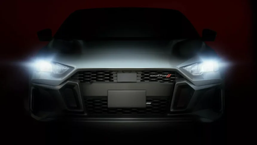 El Nuevo Dodge Attitude: Historia del Rebadging y su Origen