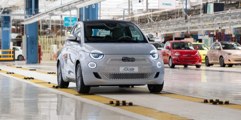 Stellantis Detiene Producción del Fiat 500e: Razones Detrás de la Decisión