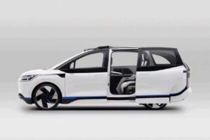 Tesla Presentará un Robotaxi en un Estudio Cinematográfico