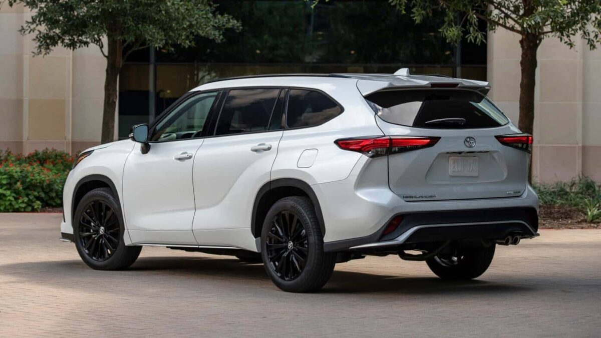 Toyota Highlander 2025