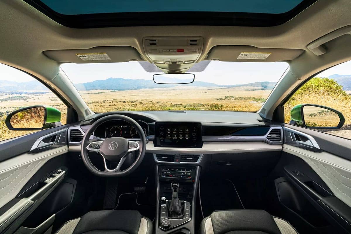 Nuevo Volkswagen Taos 2025: Un Rediseño Más Elegante 4 Volkswagen Taos 2025 interior
