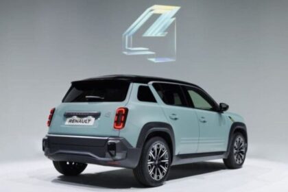 Renault 4 E-Tech: Un Clásico Eléctrico que Revive la Nostalgia