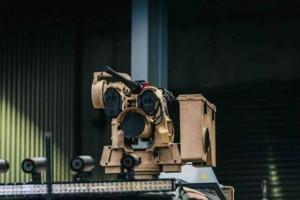 Toyota Hilux se Convierte en Camión Militar 6×6 para el Combate