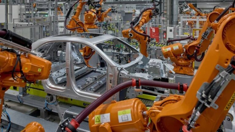 El Porsche Macan Tendrá Versiones Eléctricas, de Combustión y Híbridas