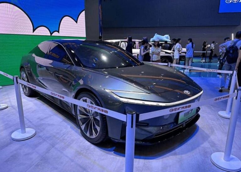 Toyota bZ7: Lanzamiento en China