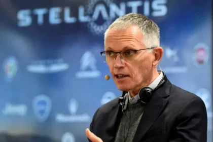 Carlos Tavares renuncia como CEO de Stellantis: Rumores confirmados