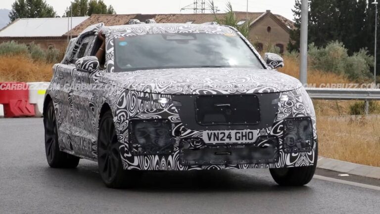 El Freelander Regresa: Un SUV de 3 Filas y Más de 5 Metros