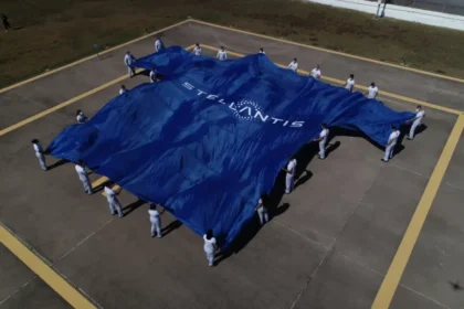 Stellantis Considera Cerrar la Fábrica de Luton: Consecuencias y Efectos