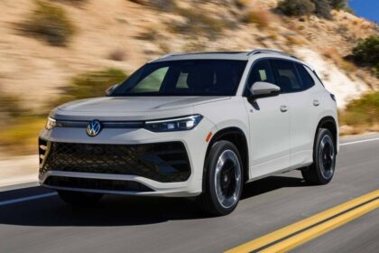 Volkswagen y su Nueva Estrategia Híbrida: ¿Es Realmente Necesaria?