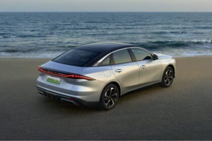 Geely Galaxy L6 EM-i: Sedán Híbrido Enchufable Más Económico que BYD Qin L