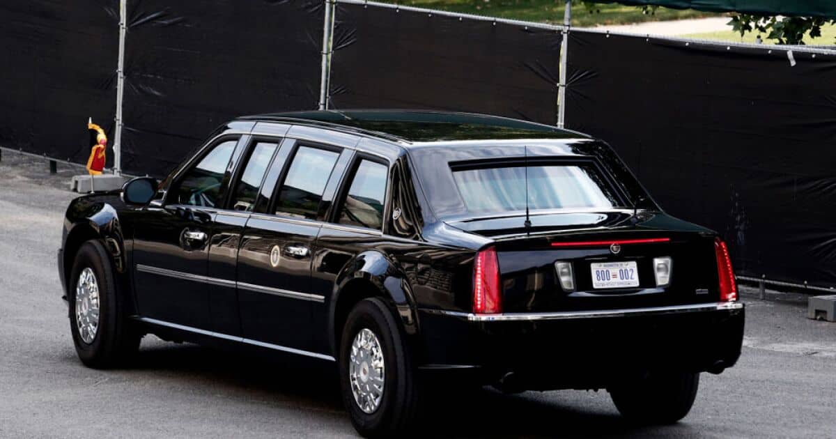 La Bestia el vehiculo oficial de Trump 002 La Bestia vehiculo