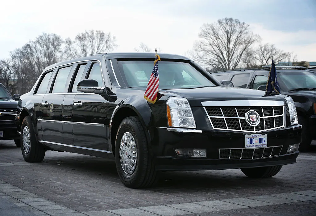 La Bestia el vehiculo oficial de Trump 003 La Bestia vehiculo