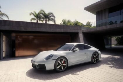 Porsche 911 Carrera S 2025: Innovación y Potencia Reimaginadas