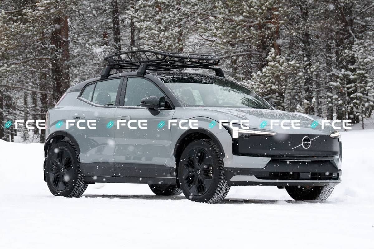 Volvo EX30 CC 007 Volvo EX30 Cross Country