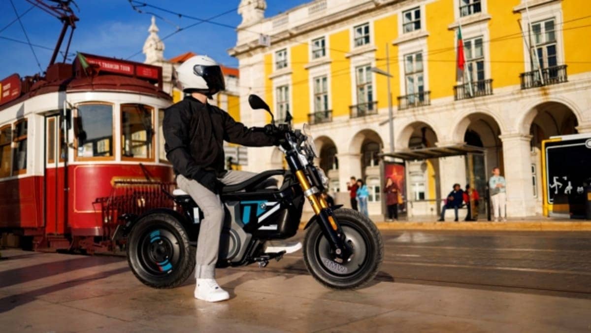 BMW CE 02: La Moto Eléctrica Más Singular de la Marca Alemana