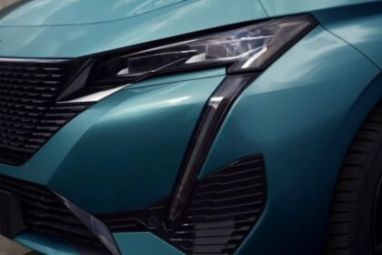 Peugeot 308 2025: Nuevos Detalles en Tecnología, Electrificación y Diseño