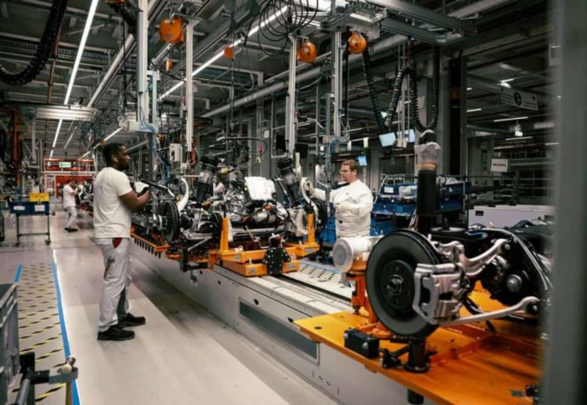 Audi cierra fábrica en Bruselas y detiene la producción del Q8 e-tron 4 Audi Q8 e tron produccion 002