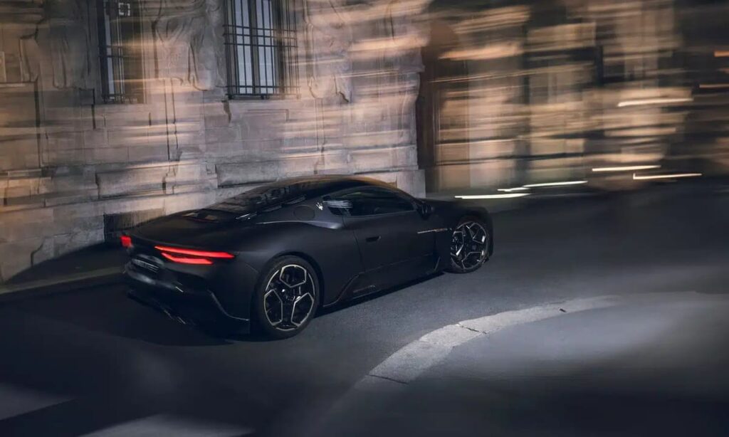 Maserati cancela el MC20 Folgore y cambia su estrategia eléctrica 2 Maserati MC20 Notte Edition 6