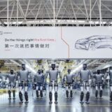 Robots Humanoides Operan Fábrica de Autos de Zeekr
