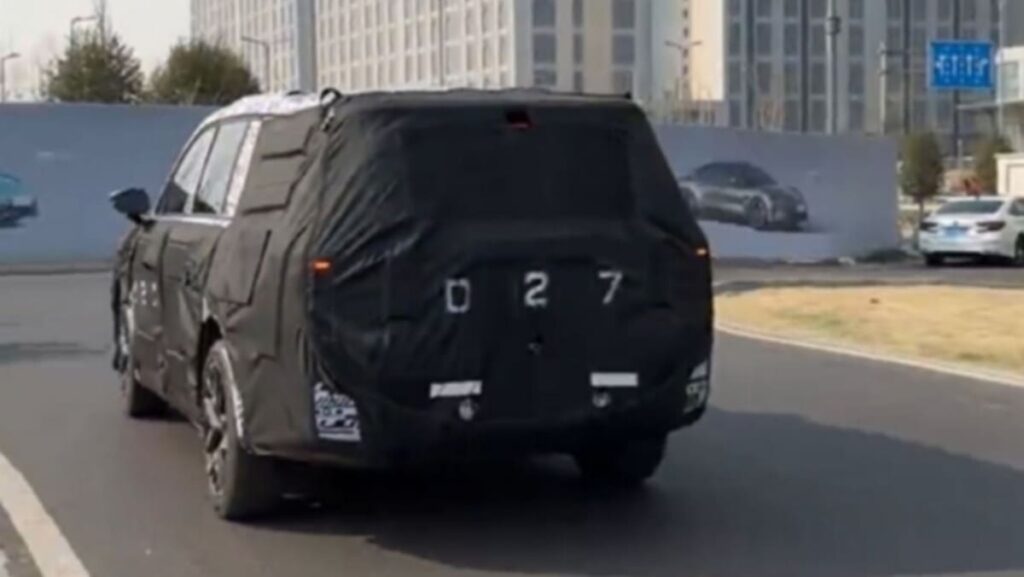 Xiaomi ya prueba su tercer SUV: Un gigante Híbrido EREV 2 Xiaomi su tercer SUV