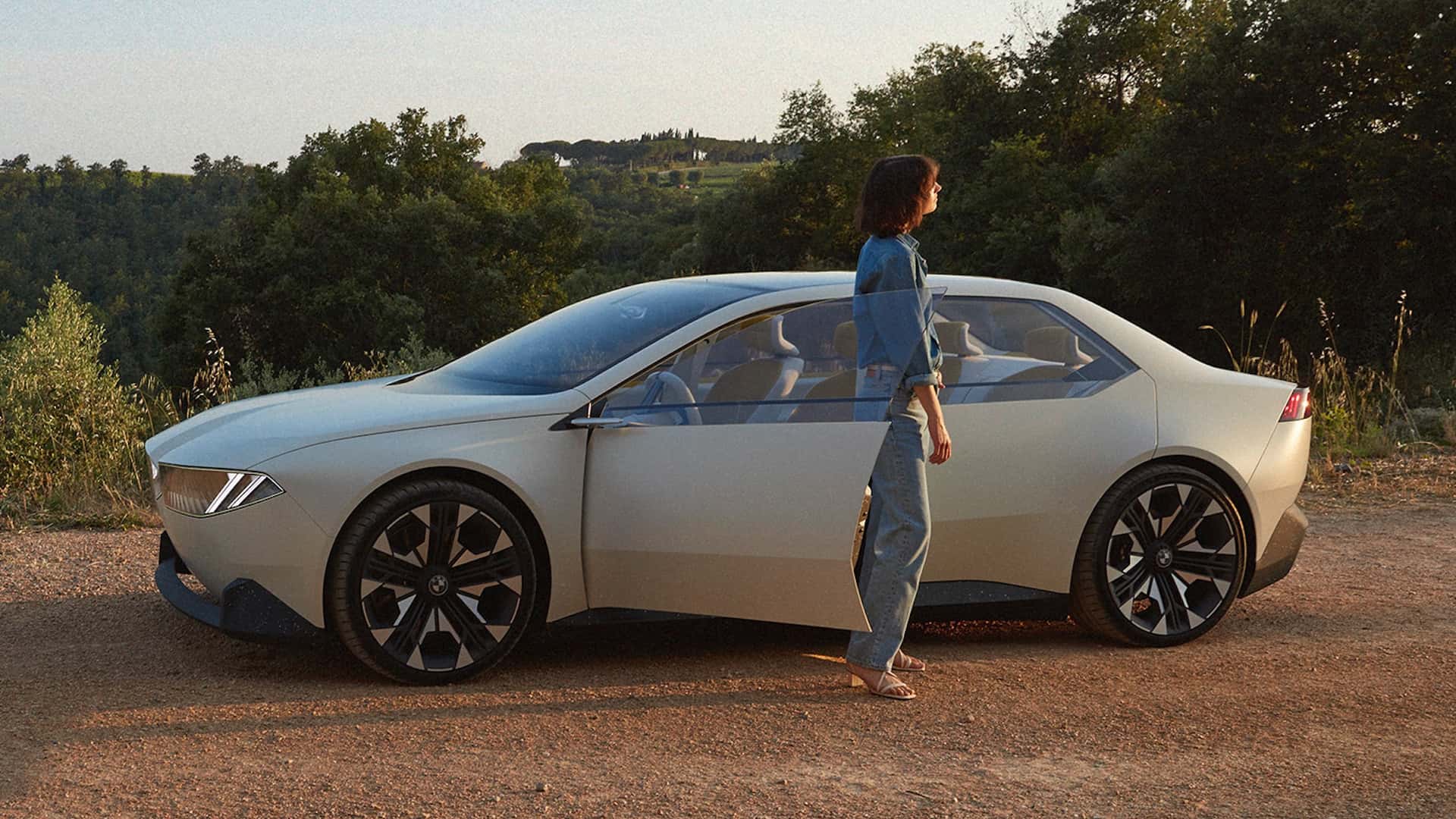 BMW i1: Vuelve la tracción trasera al BMW Serie 1 que ahora será eléctrico 4 BMW Neue Klasse 2025