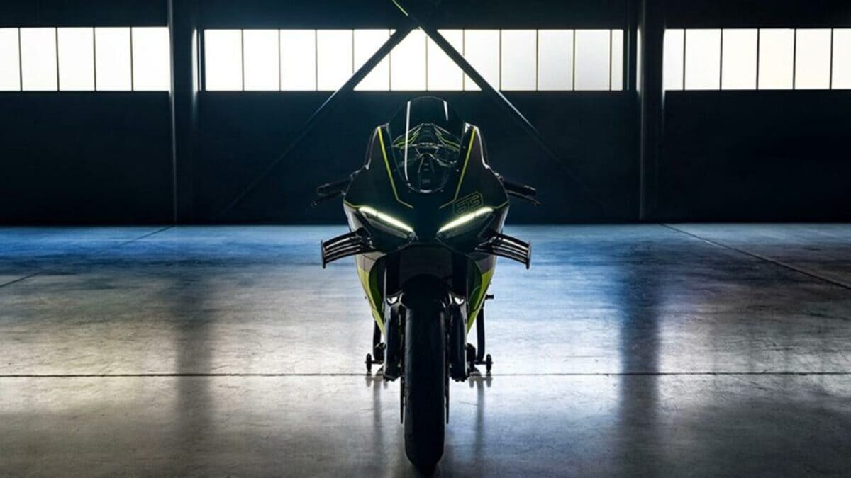 Ducati Panigale V4 Lamborghini: La Fusión Perfecta Entre Dos Íconos Italianos 6 Ducati Panigale V4 Lamborghini frente