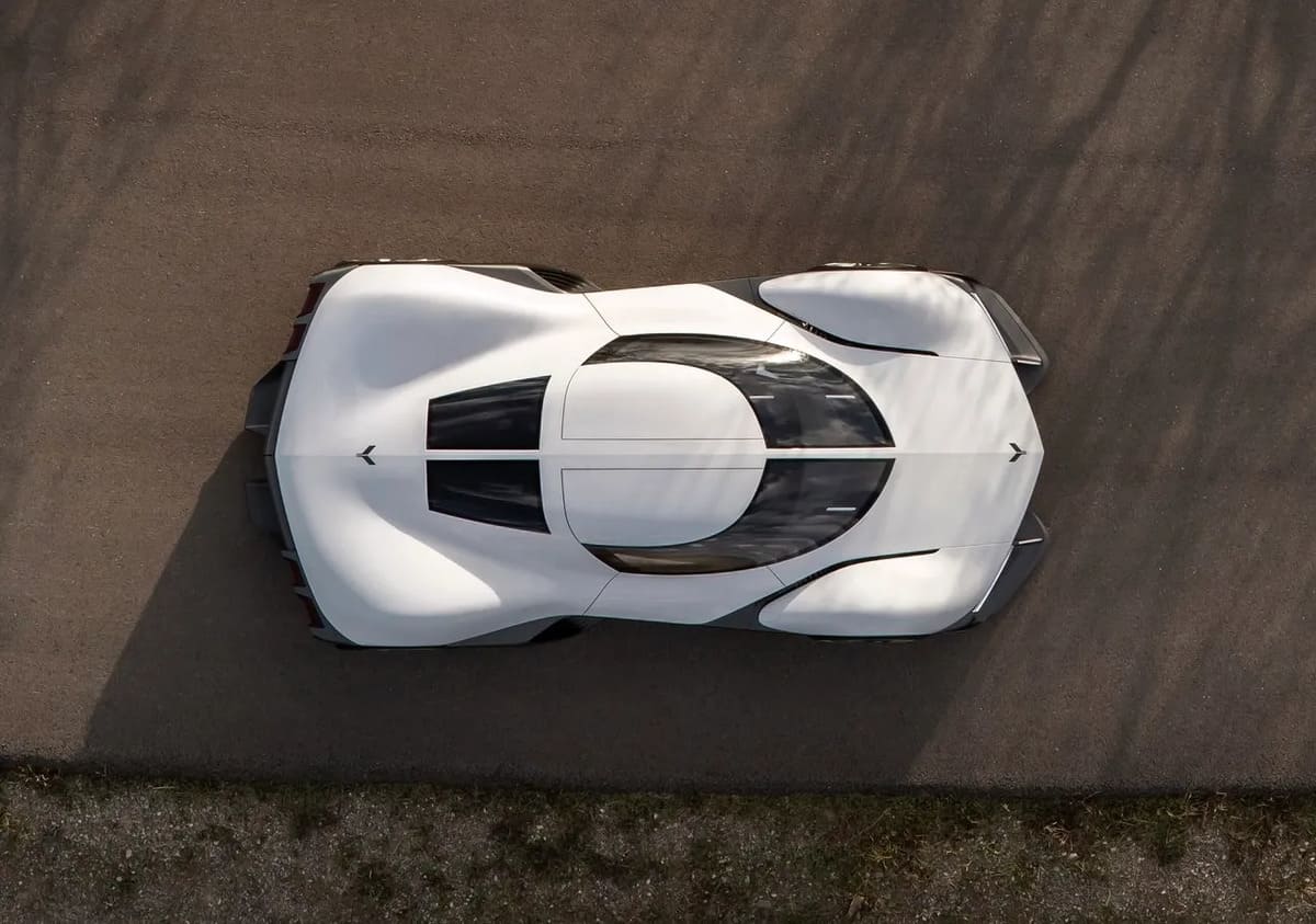 General Motors presenta un concepto de Corvette: el prototipo que no verás en concesionarios 4 concepto de Corvette por arriba