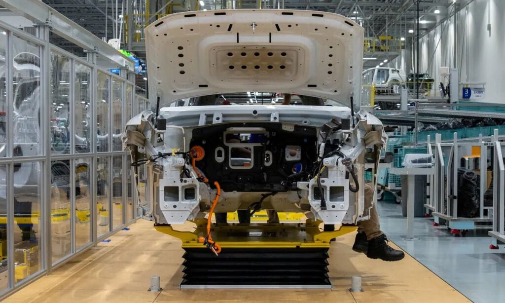 Hyundai abre una megafábrica de vehículos eléctricos en EE.UU 3 Hyundai HMGMA Grand Opening 0004
