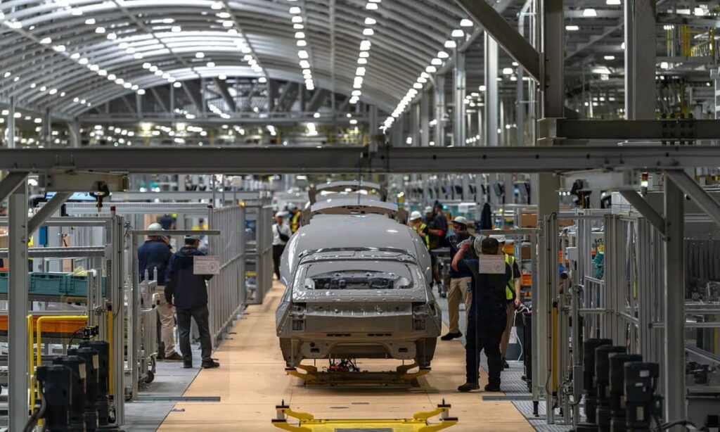 Hyundai abre una megafábrica de vehículos eléctricos en EE.UU 2 Hyundai HMGMA Grand Opening 0003
