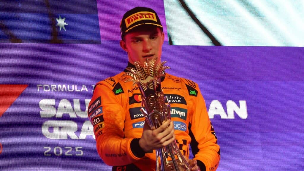 Oscar Piastri conquista GP de Arabia Saudita 2025 en una batalla inolvidable 2 Oscar Piastri conquista GP de Arabia Saudita 2025