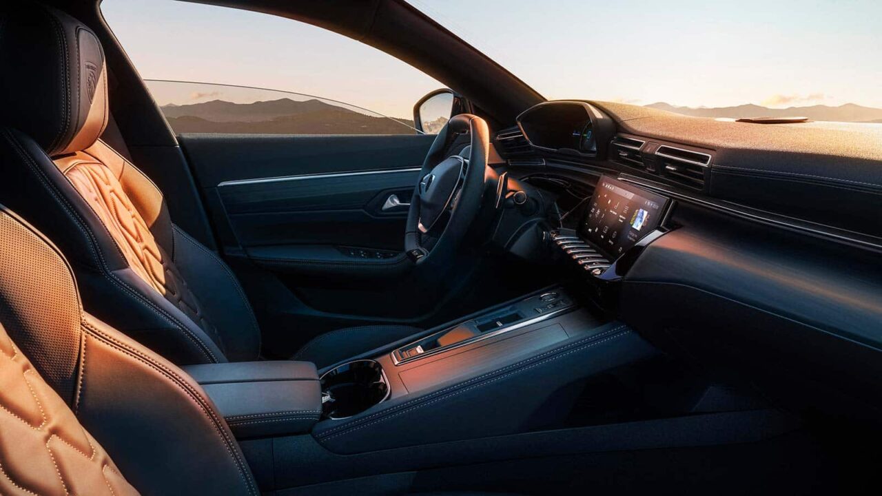 Se va un clásico: El Peugeot 508 desaparece en silencio 3 Peugeot 508 2023 interior