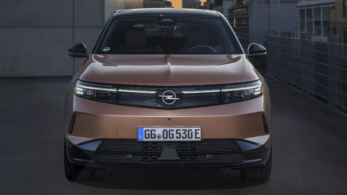 Jeep, Citroën, Opel y Peugeot: Una base compartida con estilos únicos 4 Face Opel Grandland 1