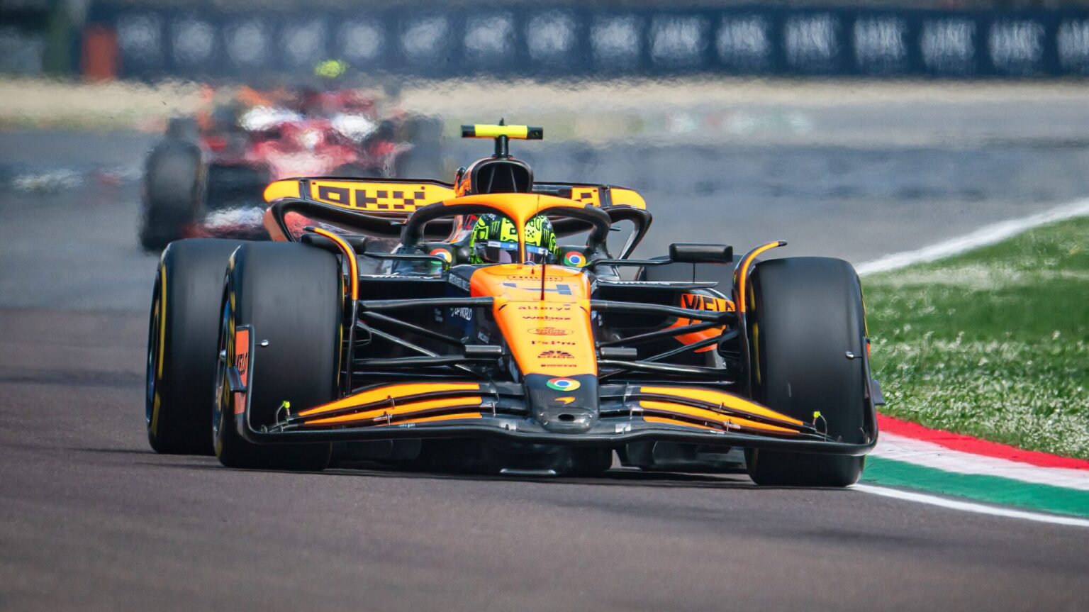 Norris quita la Pole a Leclerc en Mónaco