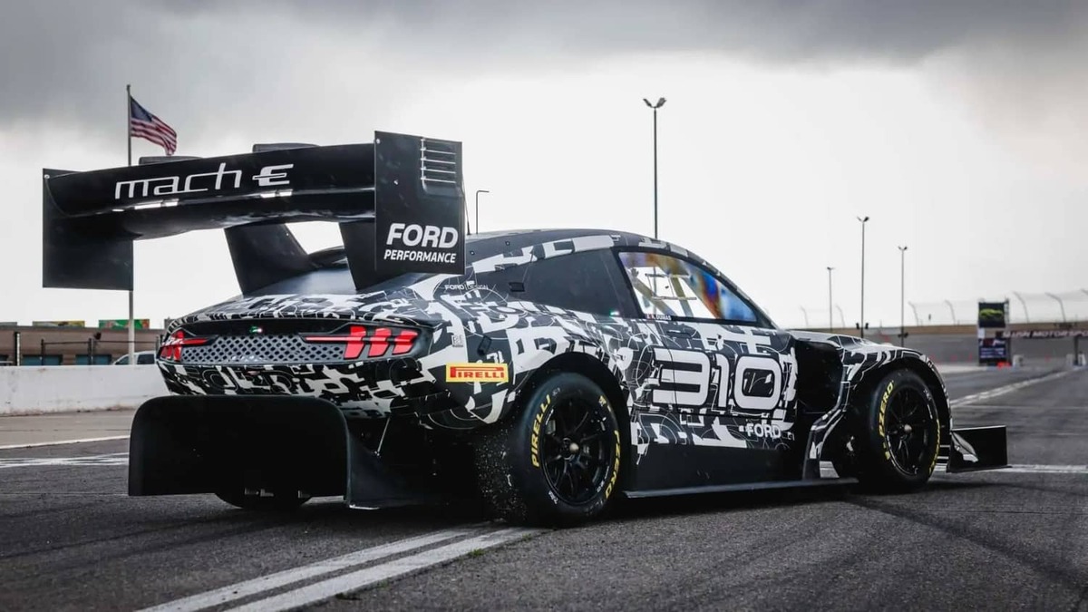 El nuevo Ford Mustang Mach-E desafía Pikes Peak con una versión extrema y eléctrica 2 Ford Mustang Mach-E