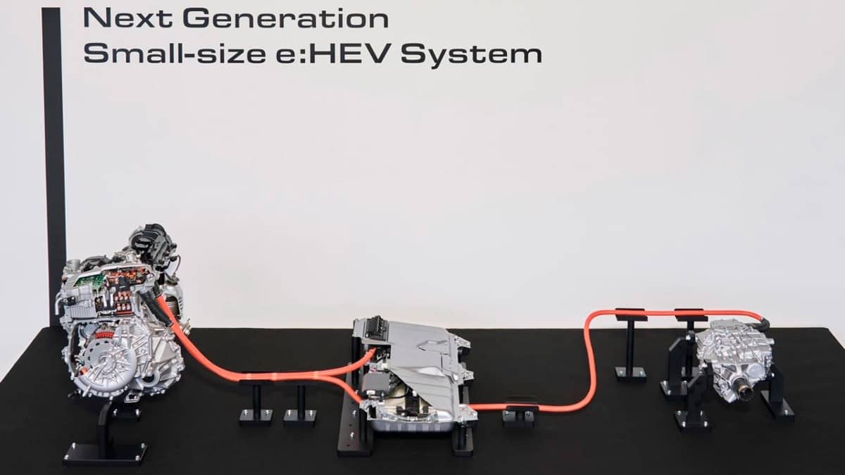 Honda redefine su estrategia global: híbridos como prioridad y una promesa audaz 3 Honda e HEV small y medium 3