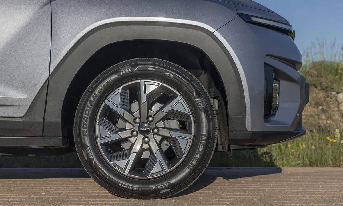 KGM Torres EVX: el SUV eléctrico coreano con batería BYD 5 kgm torres evx 0001