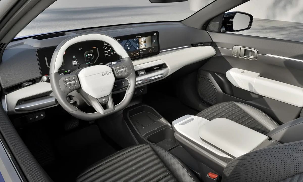 Kia EV4: el eléctrico que podría desafiar a Tesla… o al menos sacudir su trono 4 Kia EV4 2026 002