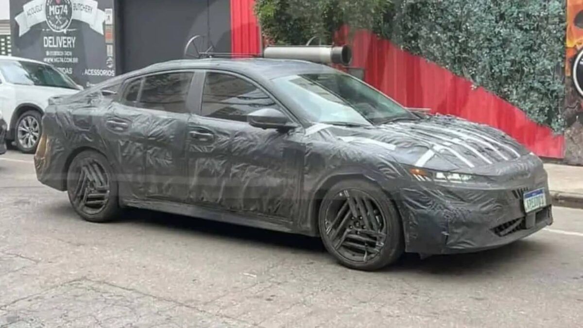 Nissan Sentra 2026: En pruebas en la región y potencialmente híbrido 3 Nissan Sentra 2026