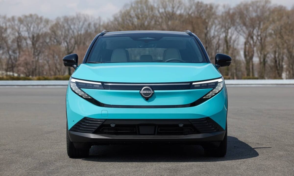 Nissan Leaf 2026: el regreso del eléctrico más accesible con 604 km de autonomía 4 Nissan Leaf 2026 frente