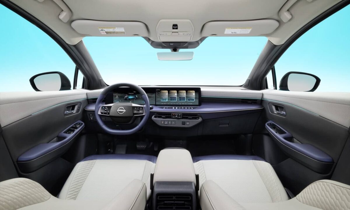 Nissan Leaf 2026: el regreso del eléctrico más accesible con 604 km de autonomía 5 Nissan Leaf 2026 interior