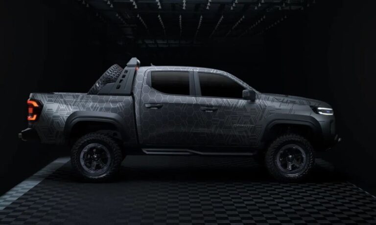 RAM Dakota Nightfall: la nueva camioneta mediana