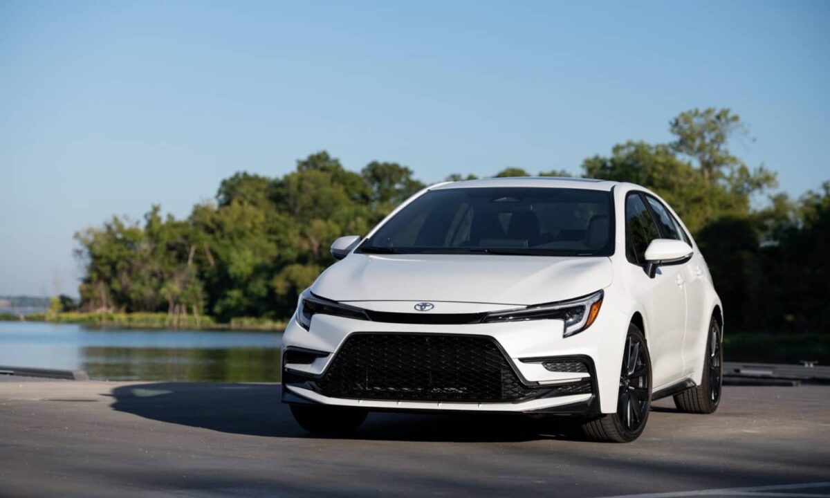 Toyota Corolla 2026: diseño renovado, más tecnología y seguridad para seguir liderando en EE.UU. Toyota Corolla 2026 XSE Wind Chill 0002