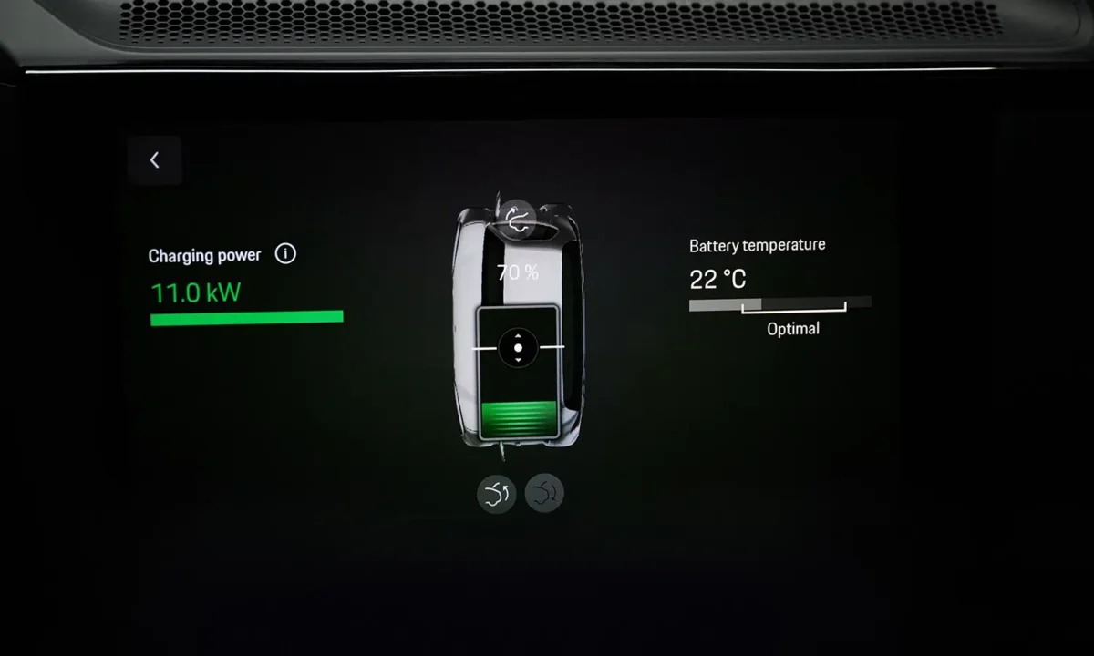 Porsche Cayenne Eléctrico estrena carga inductiva doméstica One-Box 3 porsche cayenne carga inductiva 0002